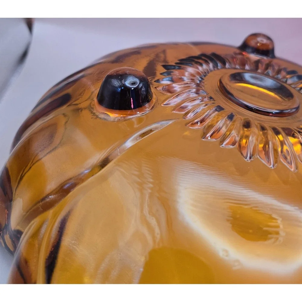 Vintage Sunflower Designed Lg. Bowl Deep Amber Scalloped‎ Edge On The Bottom
